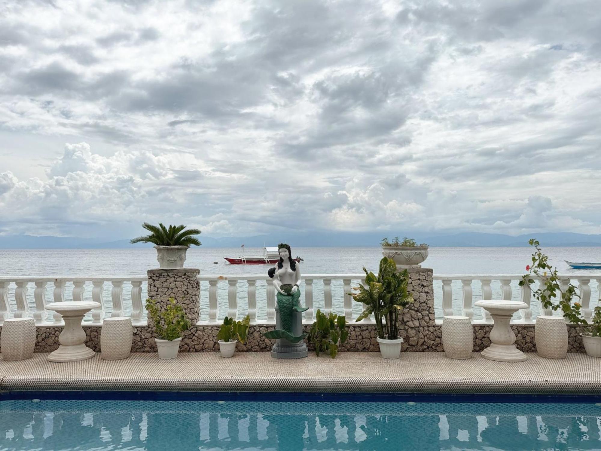 Sunset Beach Resort Moalboal Exteriör bild